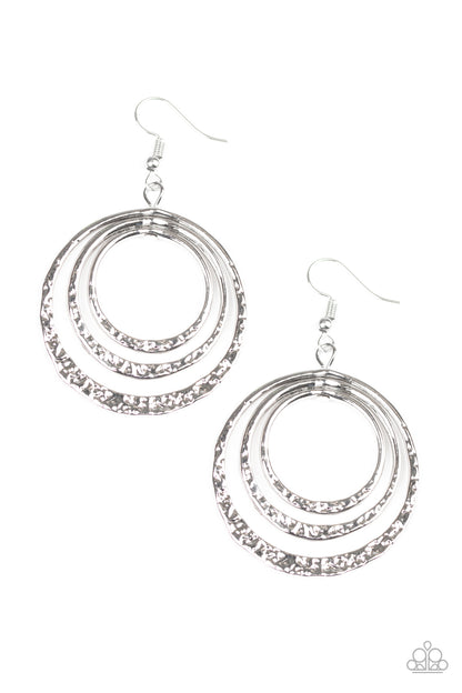 Metallic Ruffle - silver - Paparazzi earrings