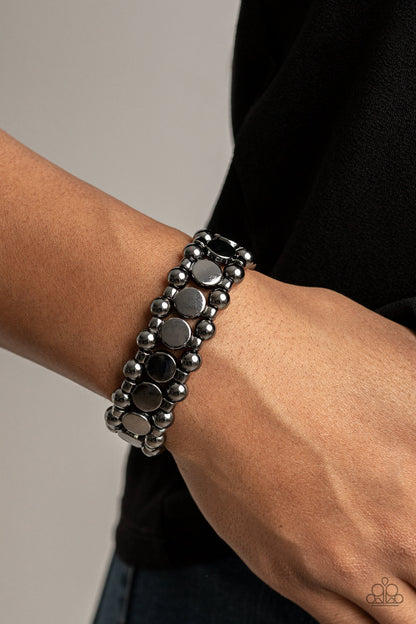 Metro Magnetism - black - Paparazzi bracelet