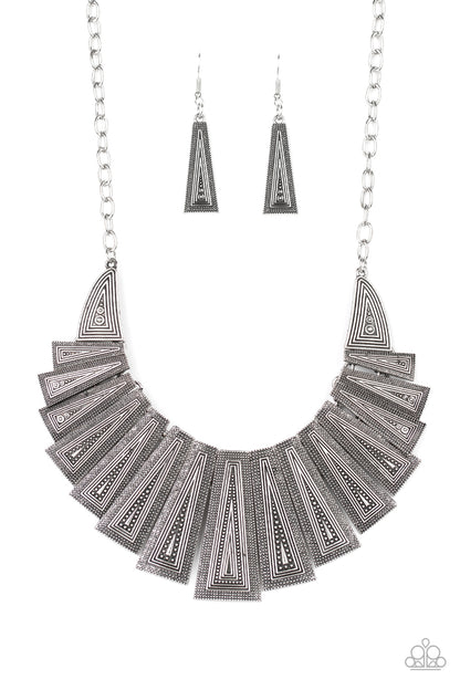 Metro Mane - silver - Paparazzi necklace