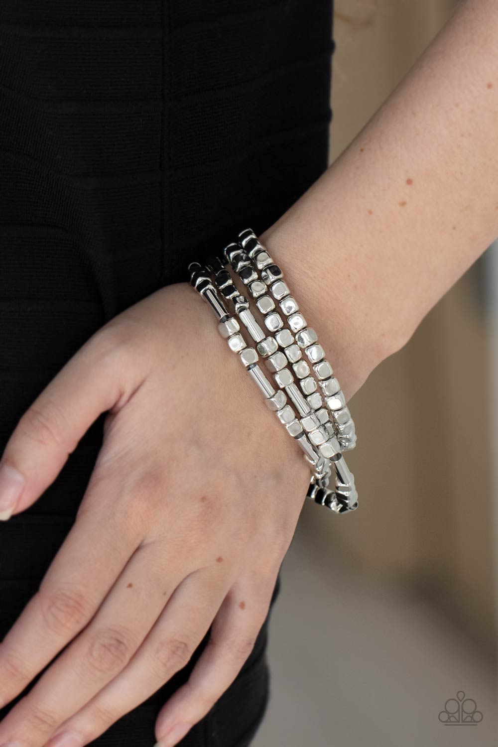 Metro Materials - silver - Paparazzi bracelet