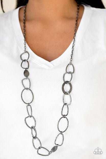 Metro Nouveau-black-Paparazzi necklace