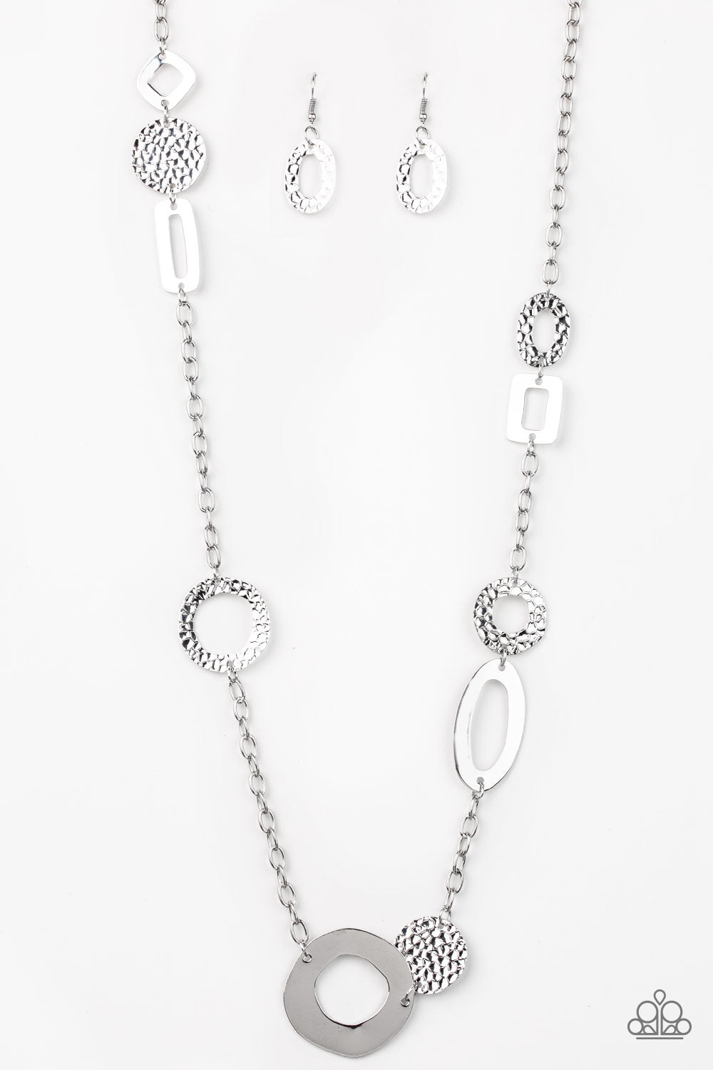 Metro Scene - silver - Paparazzi necklace