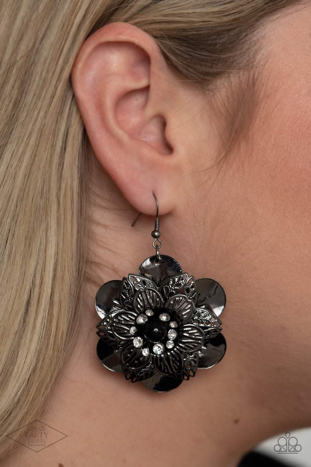 Midnight Garden - black - Paparazzi earrings