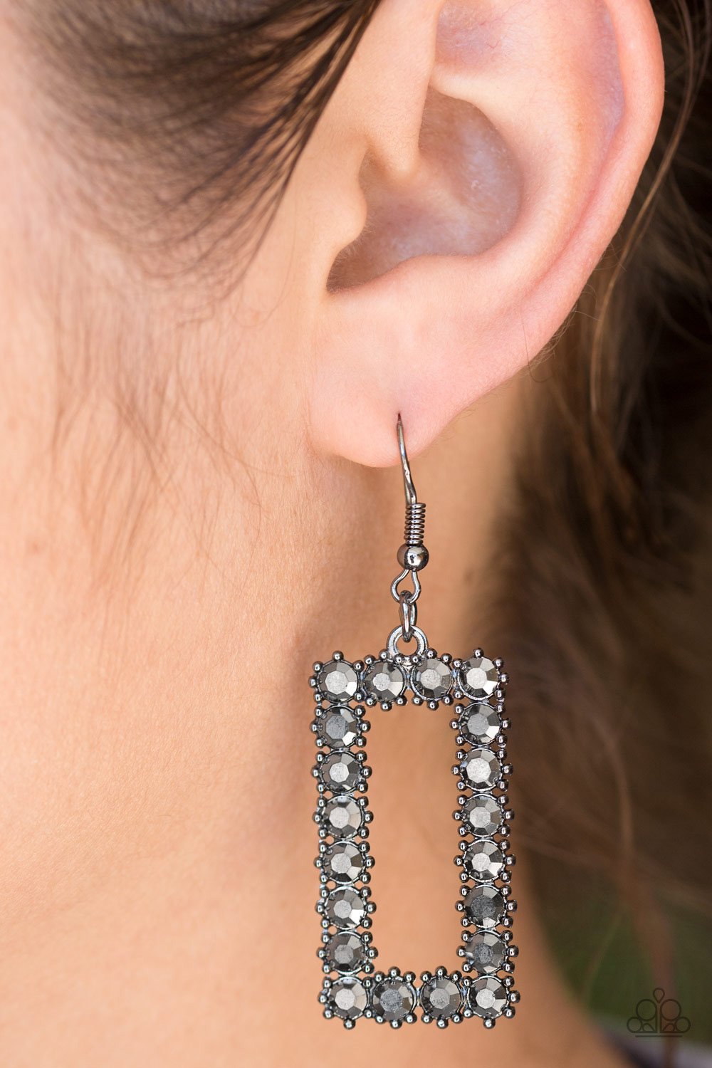 Mirror Mirror - black - Paparazzi earrings
