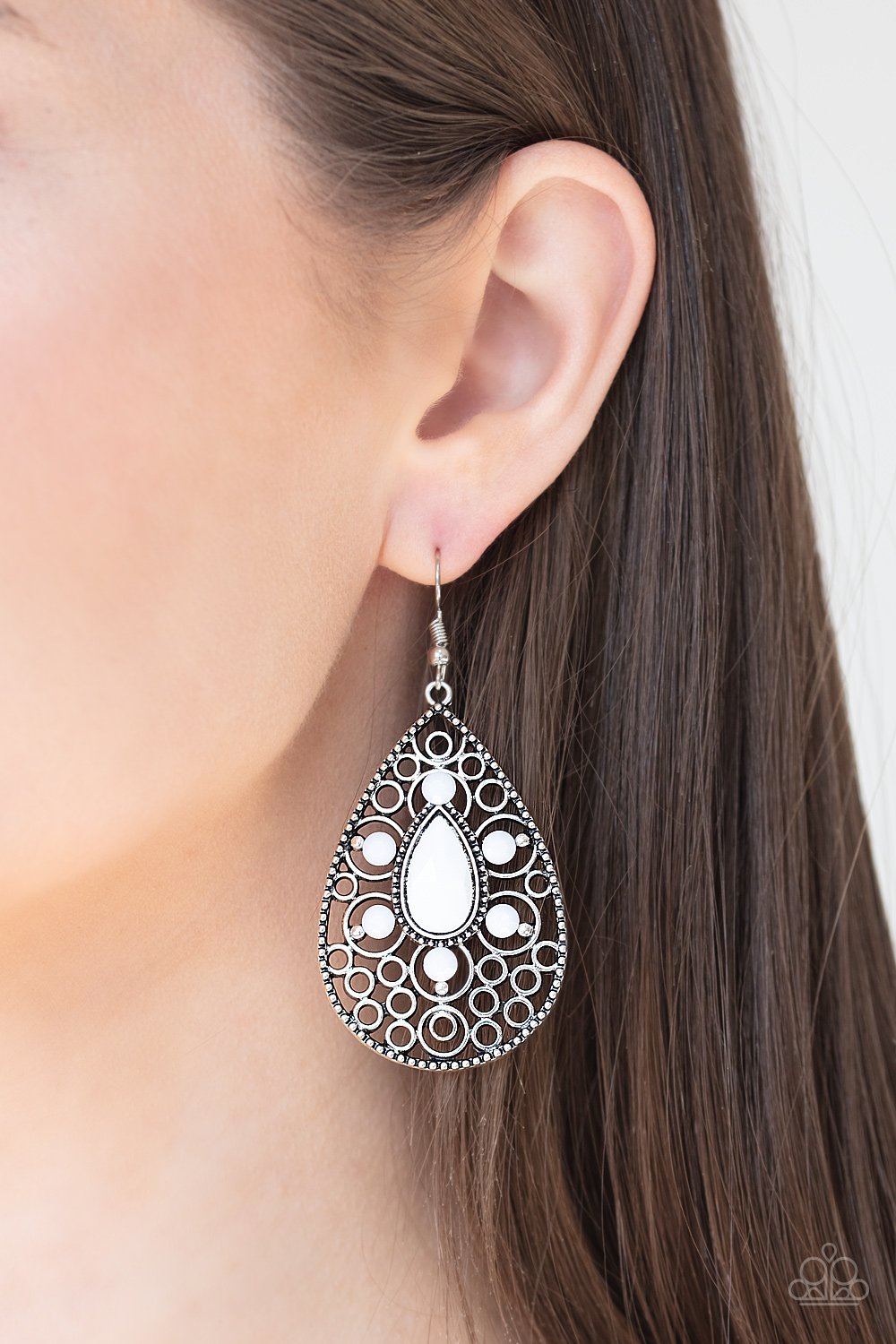 Modern Garden - white - Paparazzi earrings – JewelryBlingThing