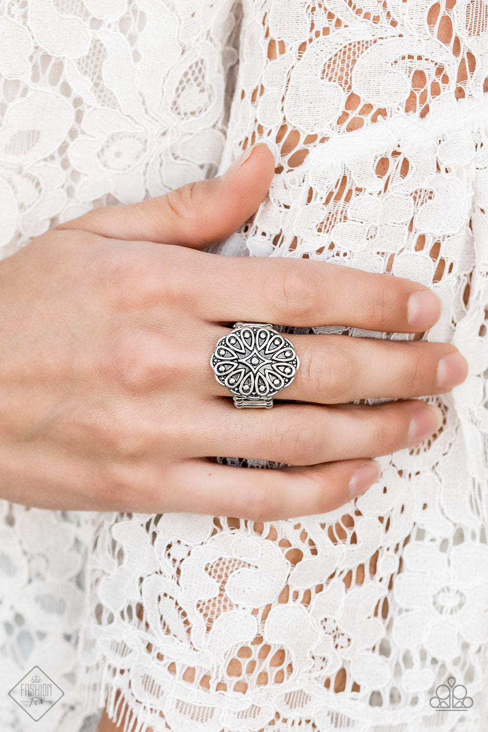 Modern Mandala - silver - Paparazzi ring