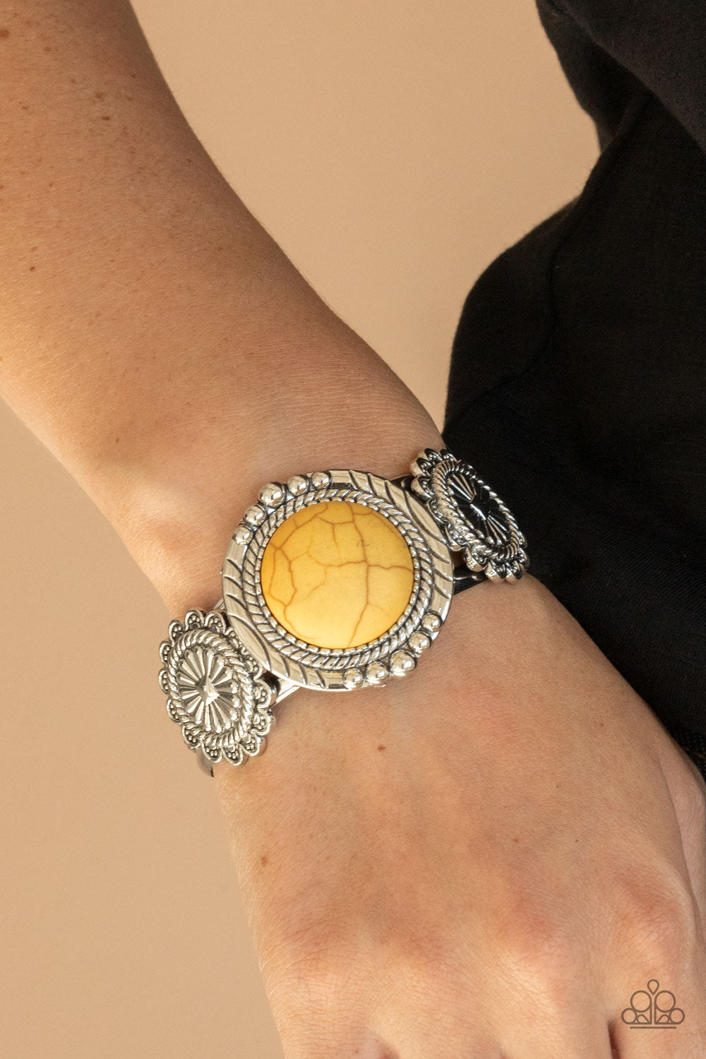 Mojave Motif - yellow - Paparazzi bracelet