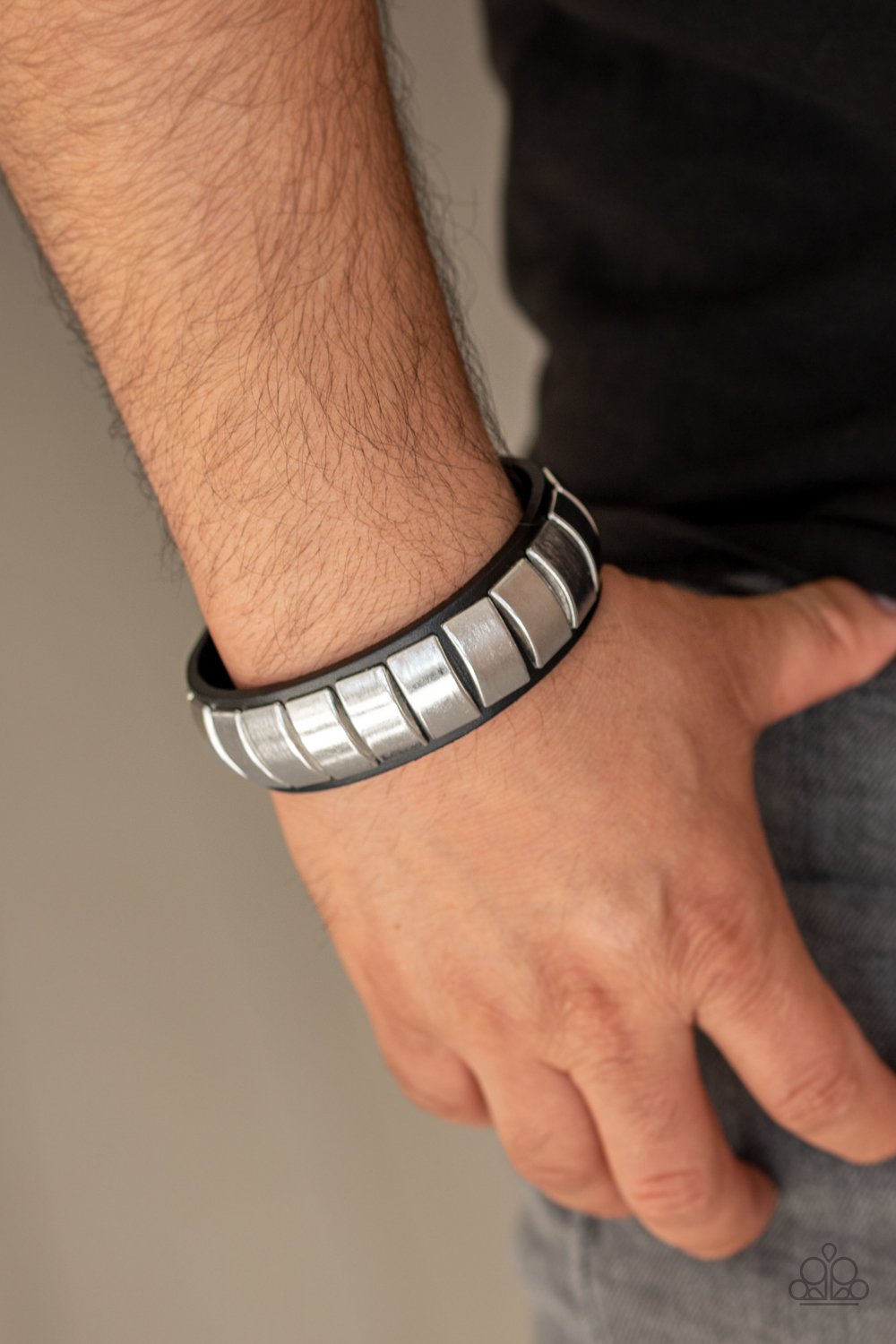 Moto Mode-black-Paparazzi mens bracelet