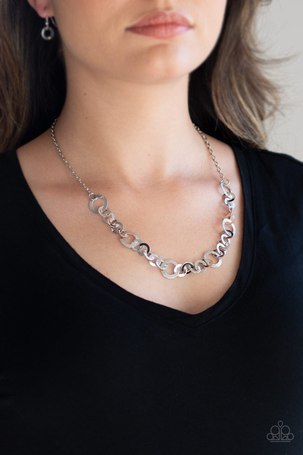 Move It On Over-silver-Paparazzi necklace
