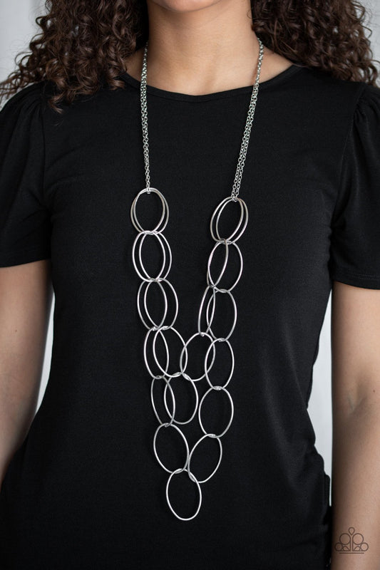 Move on OVAL - silver - Paparazzi necklace