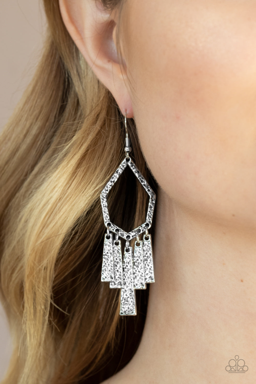 Museum Find - silver - Paparazzi earrings