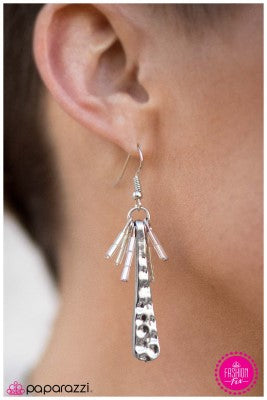 Music Maker - Paparazzi earrings