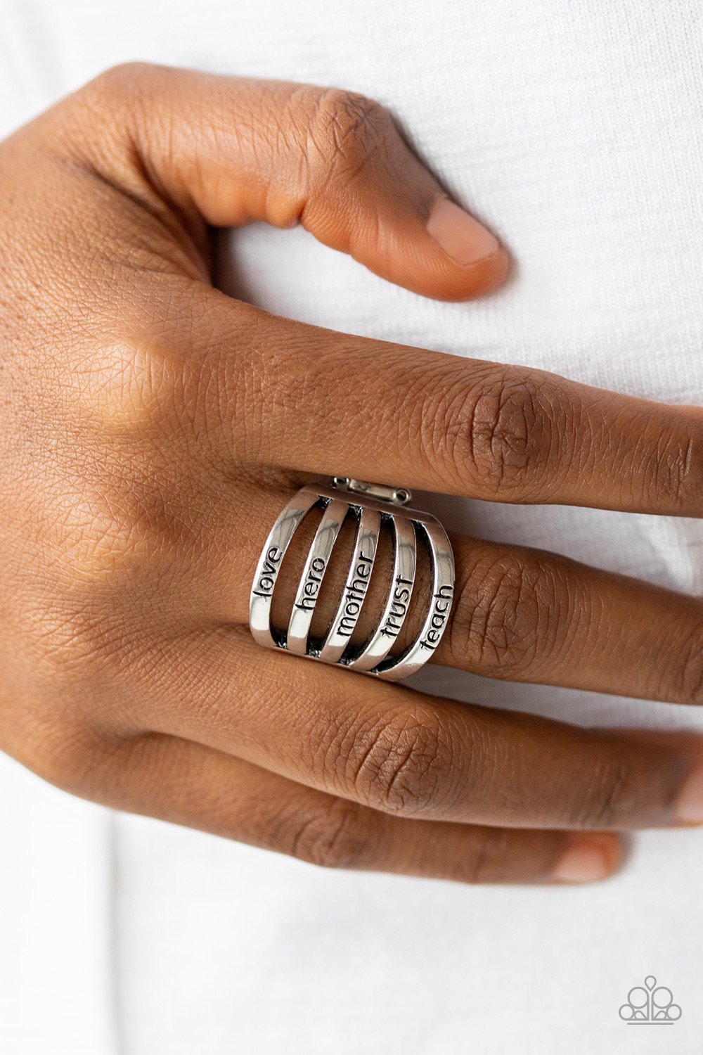 My Hero-silver-Paparazzi ring