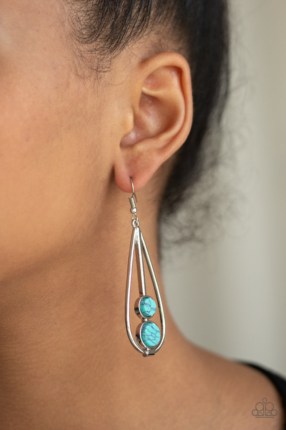Natural Nova - blue - Paparazzi earrings