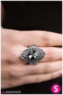 Nature Lover - Silver - Paparazzi Ring