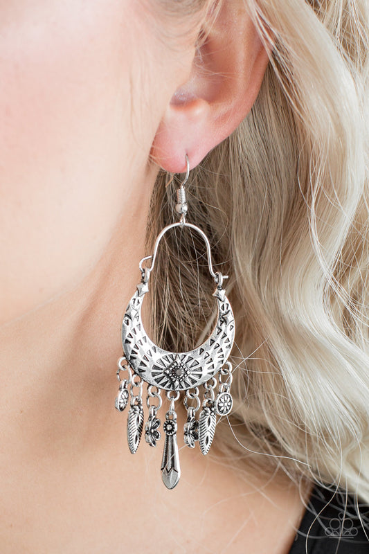 Nature Escape - silver - Paparazzi earrings