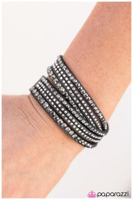 News Flash - Paparazzi bracelet