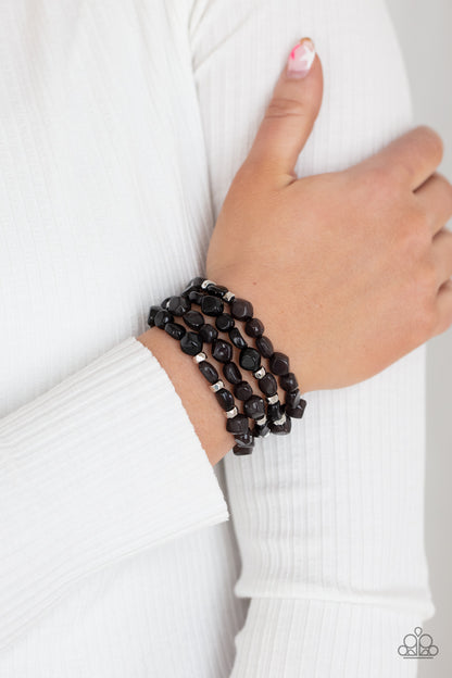 Nice GLOWING! - black - Paparazzi bracelet