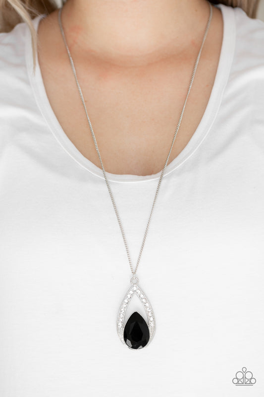 Notorious Noble - black - Paparazzi necklace