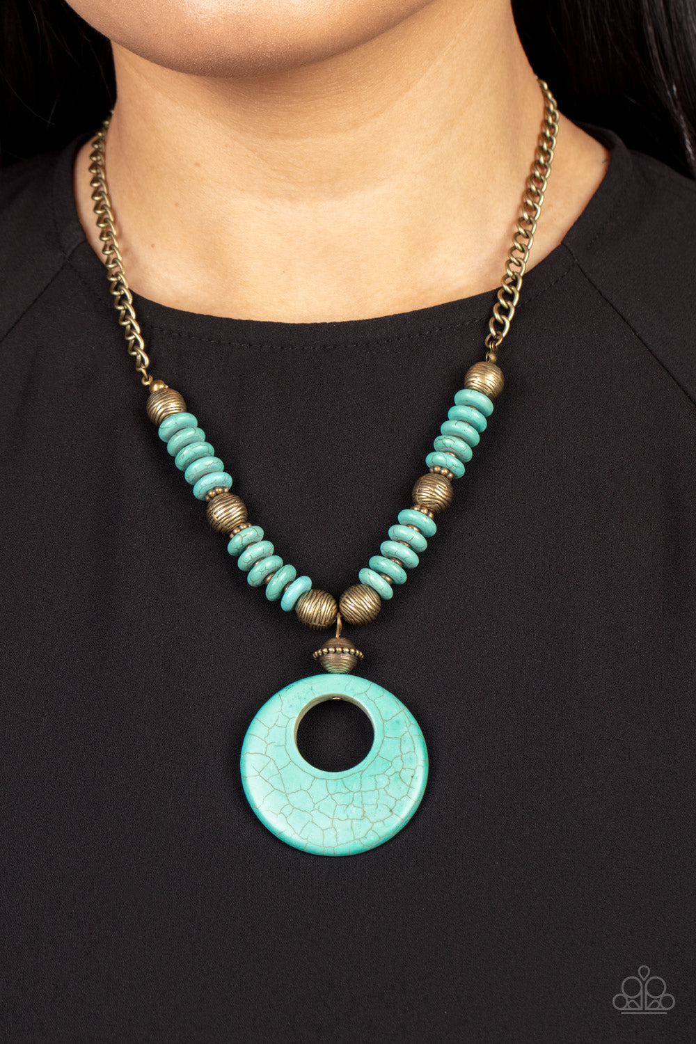 Oasis Goddess - brass - Paparazzi necklace