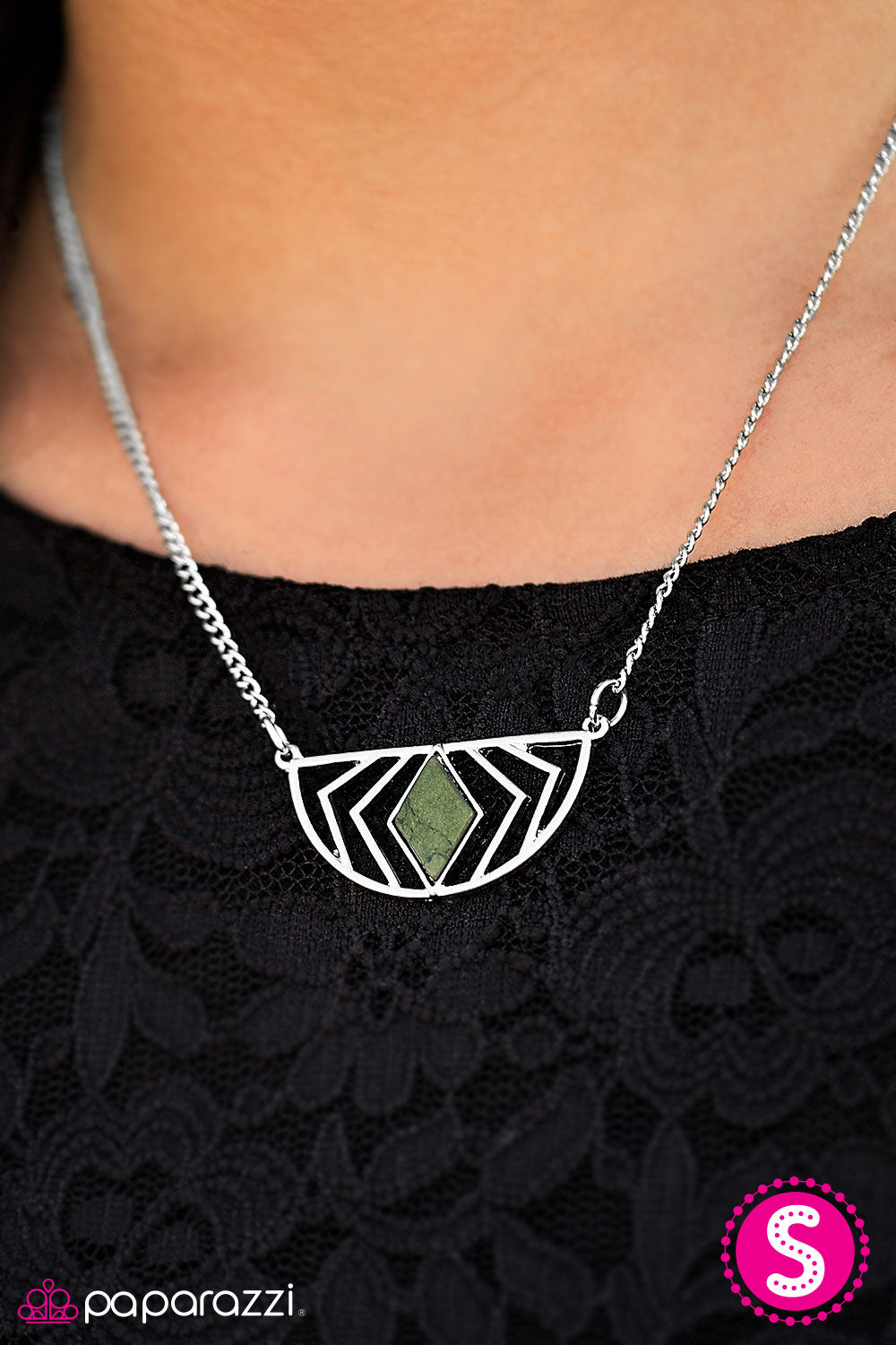 On The GEO - Green - Paparazzi necklace