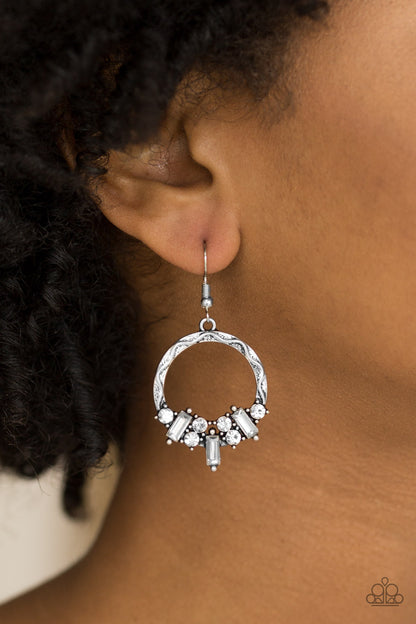 On the Uptrend - white - Paparazzi earrings