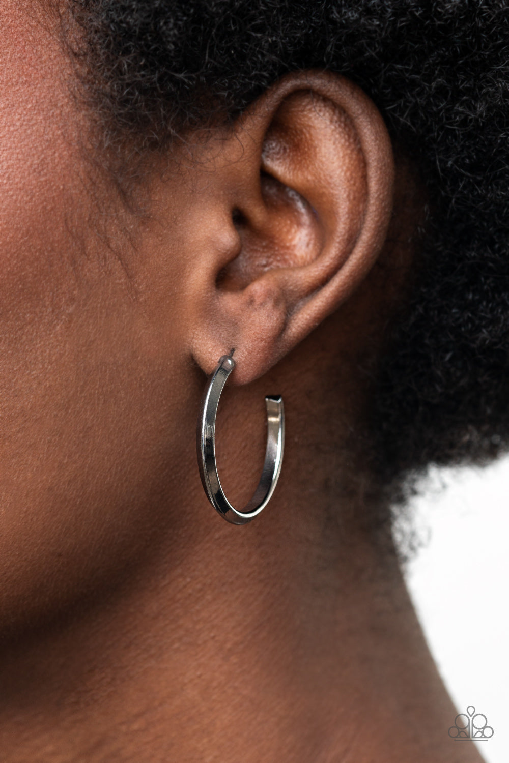 On The Brink - black - Paparazzi earrings