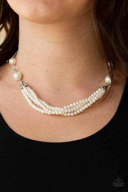 One WOMAN Show - white - Paparazzi necklace