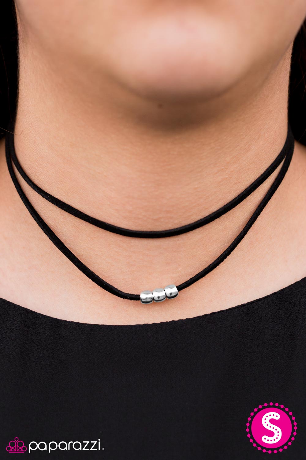 Out Of Bounds - Choker - Paparazzi necklace