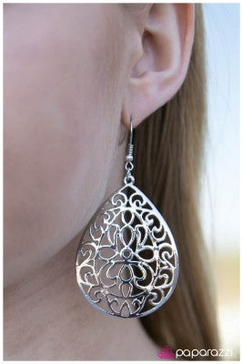 Out Of the Gate - Paparazzi earrings