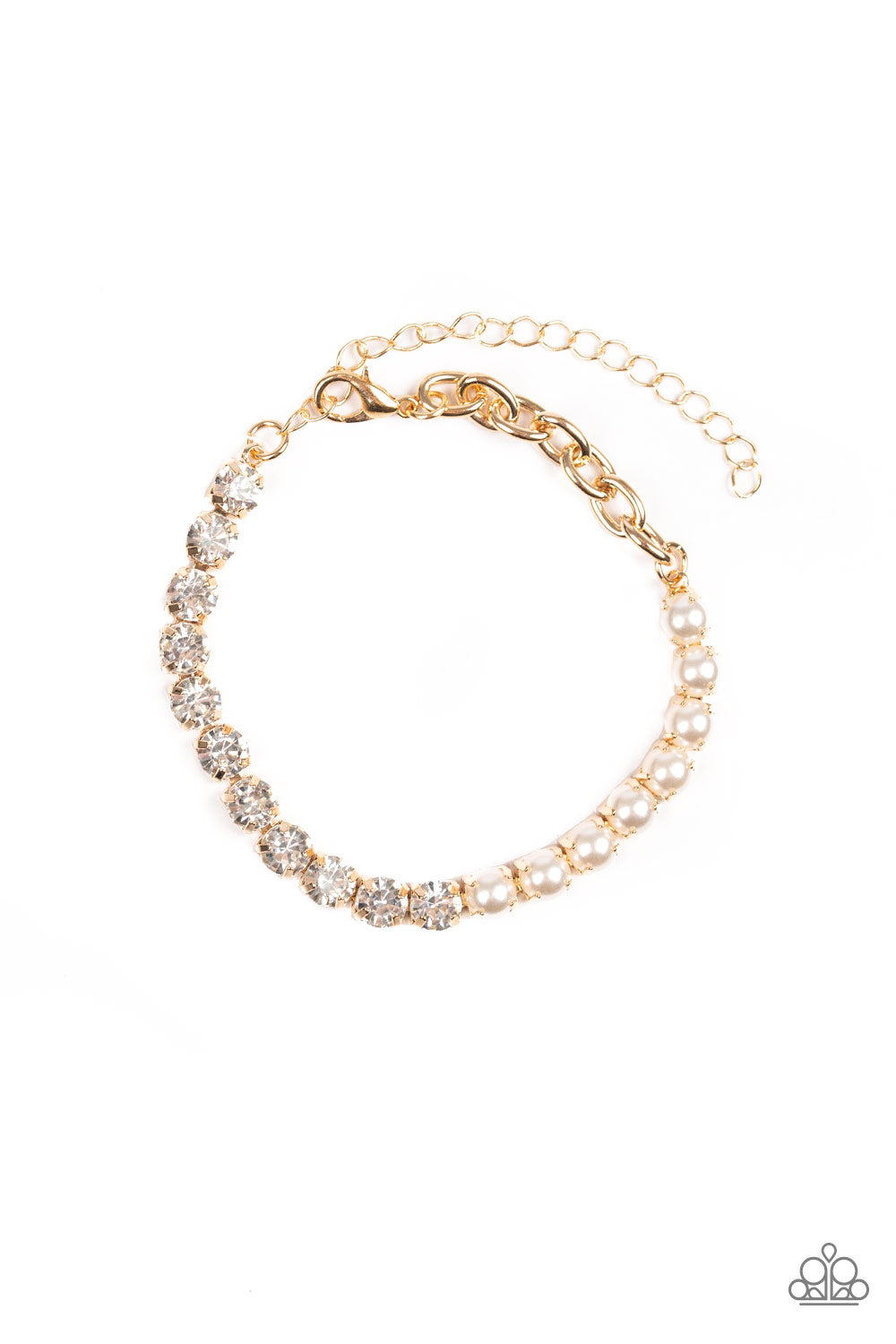Out Like a SOCIALITE - gold - Paparazzi bracelet
