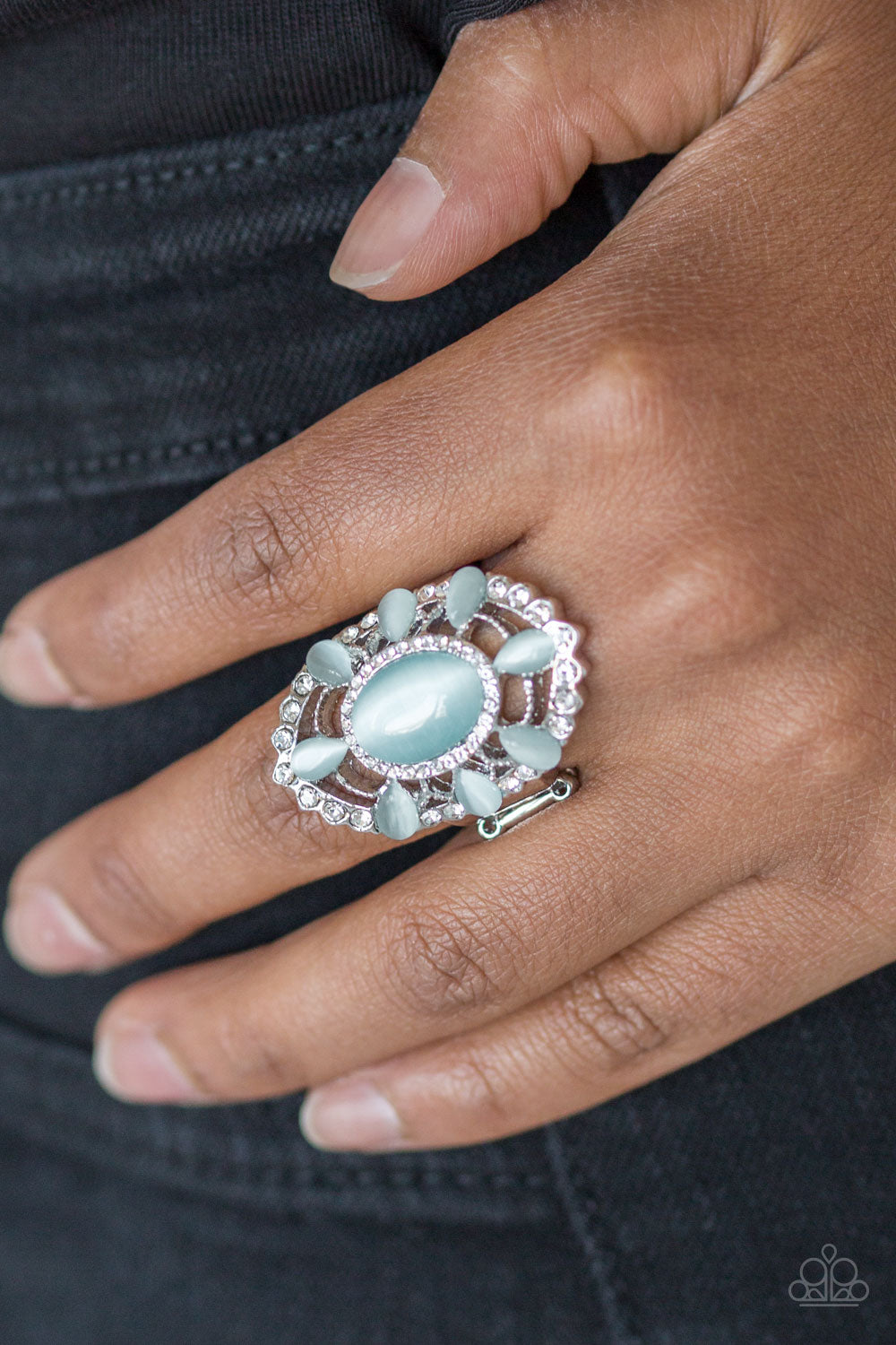 Over the Moonflower - blue - Paparazzi ring