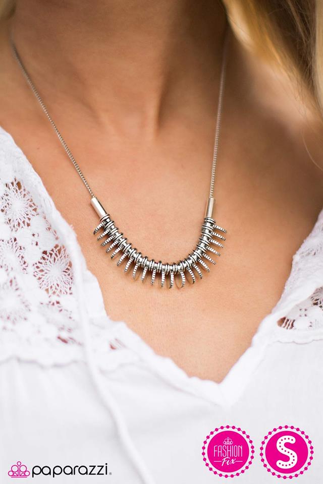 Pacific Plate - Paparazzi necklace
