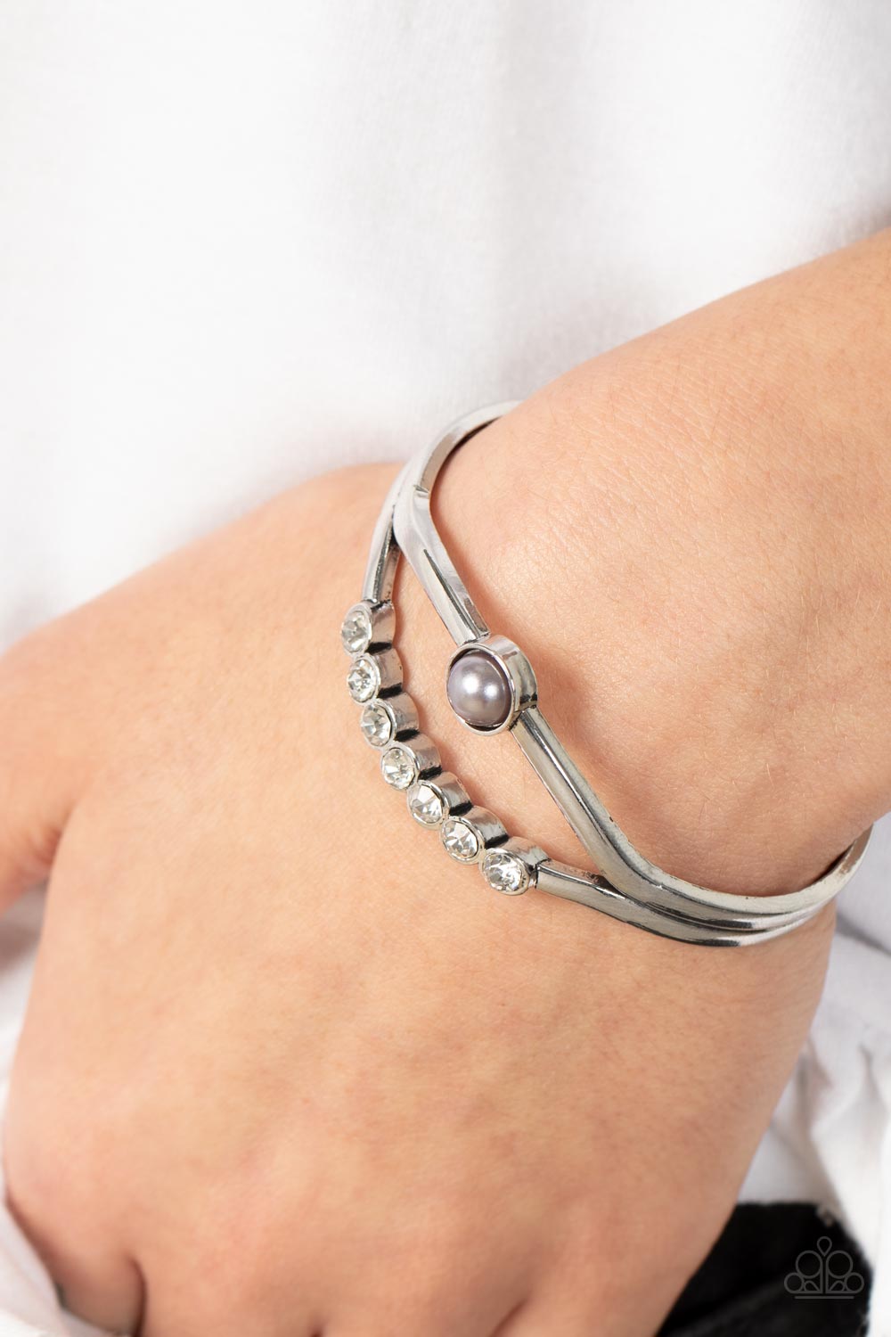 Palace Prize - silver - Paparazzi bracelet