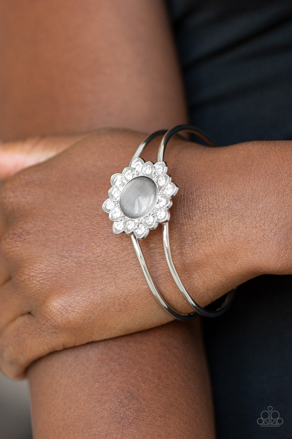 Palace Dream-silver-Paparazzi bracelet