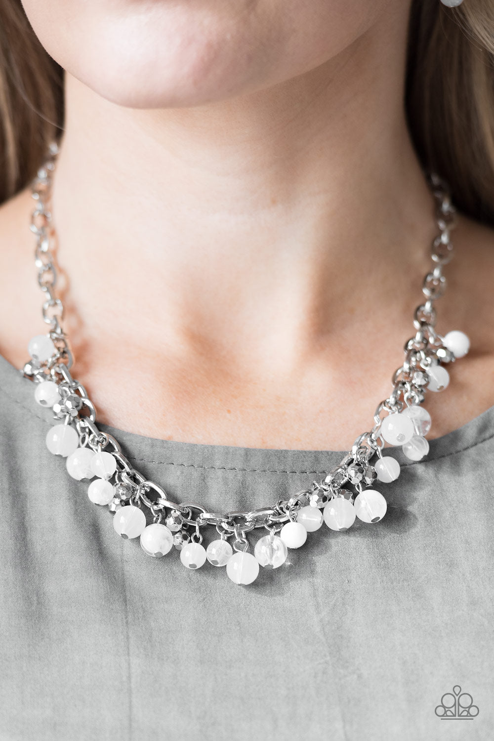 Palm Beach Boutique - white - Paparazzi necklace