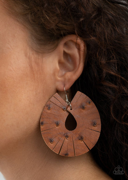 Palm Island - brown - Paparazzi earrings