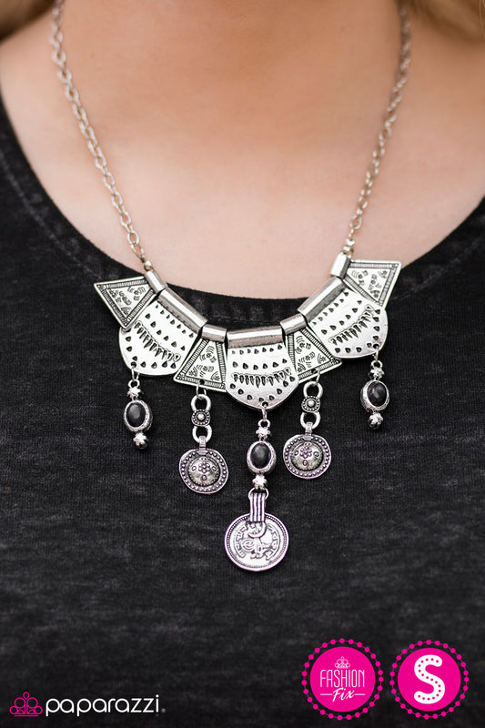 Paradise Princess - Paparazzi necklace
