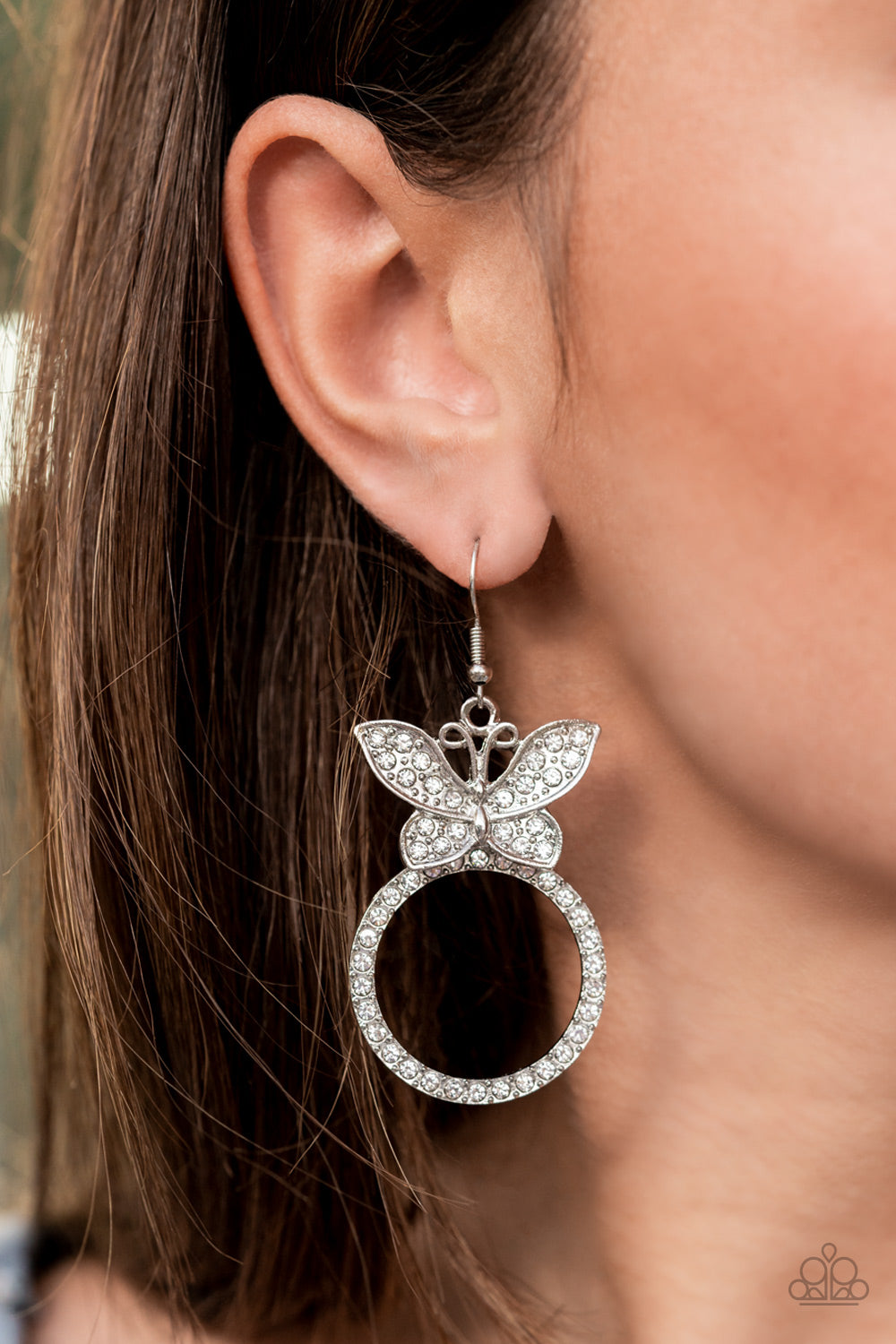 Paradise Found - white - Paparazzi earrings