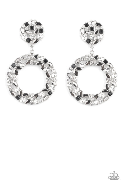 Party Ensemble - black - Paparazzi earrings
