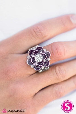 Passion Flower - Paparazzi Ring