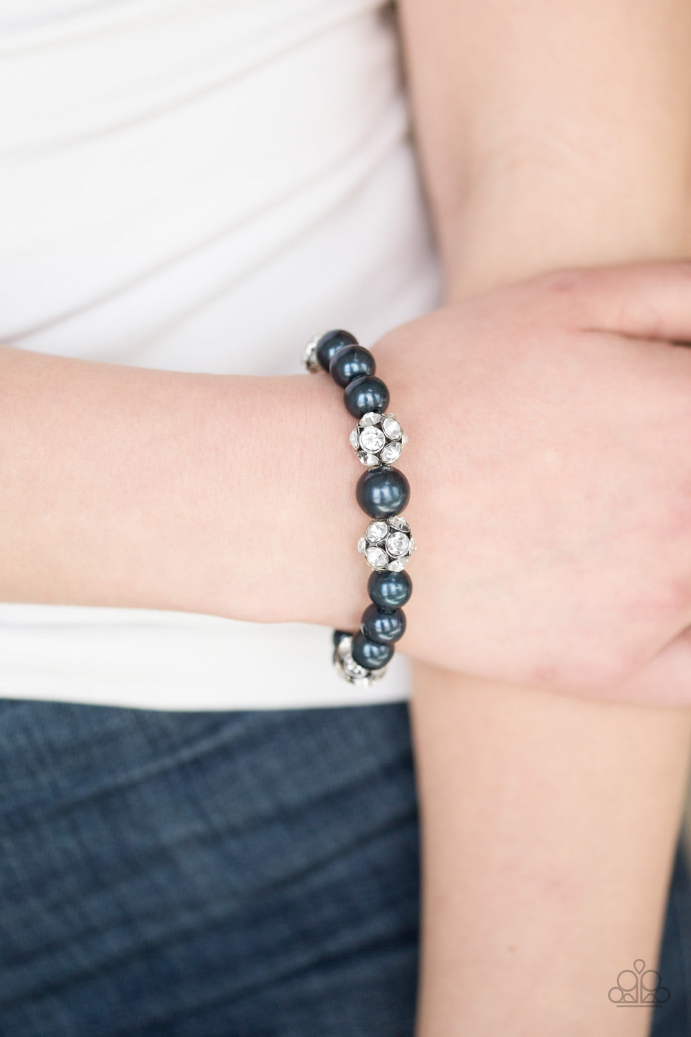 Pearls and Parlors - blue - Paparazzi bracelet