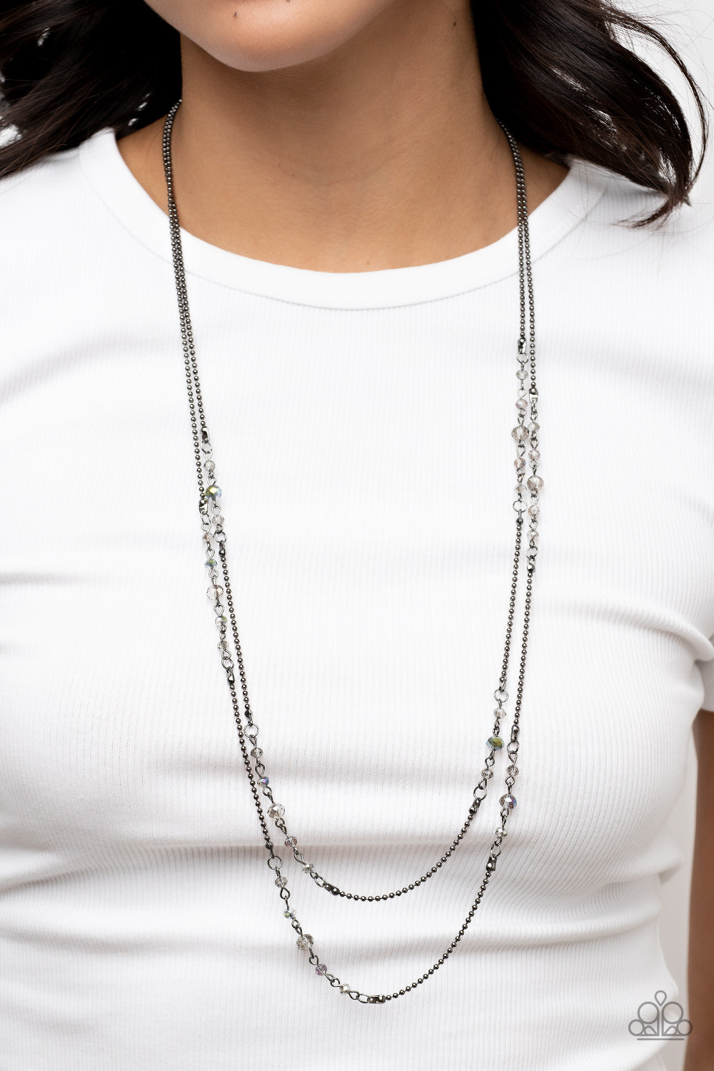 Petitely Prismatic - black - Paparazzi necklace