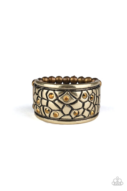 Pick Up The Pieces - brass - Paparazzi ring