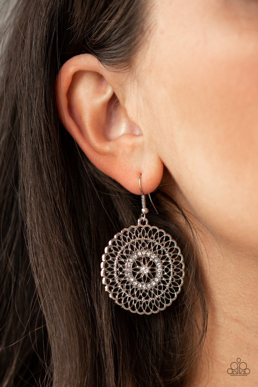 Pinwheel and Deal-black-Paparazzi earrings