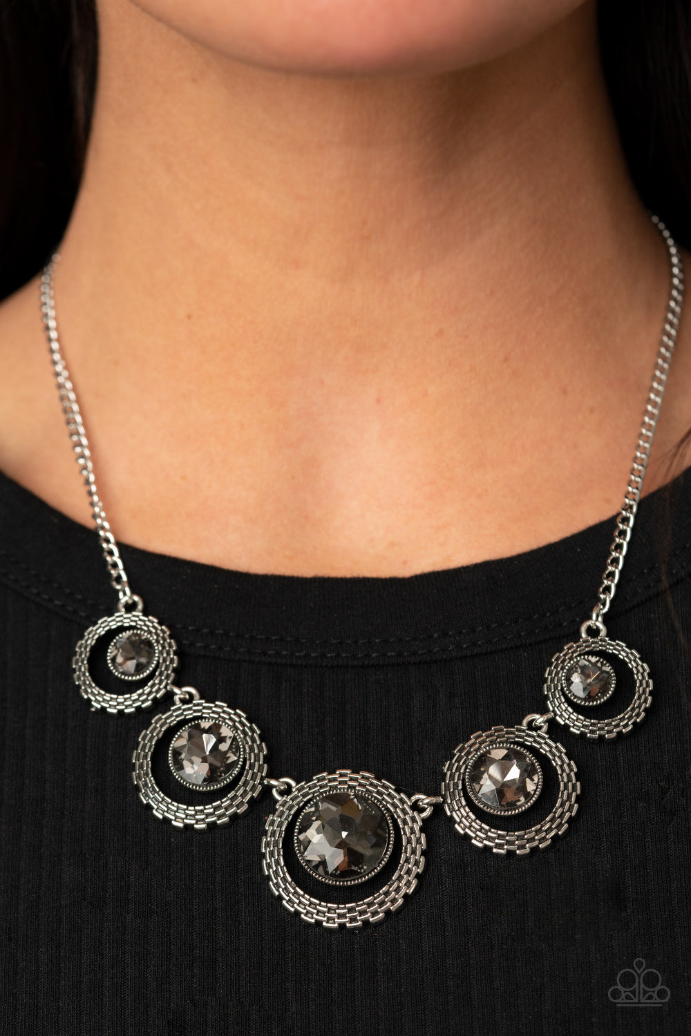 Pixel Perfect - silver - Paparazzi necklace