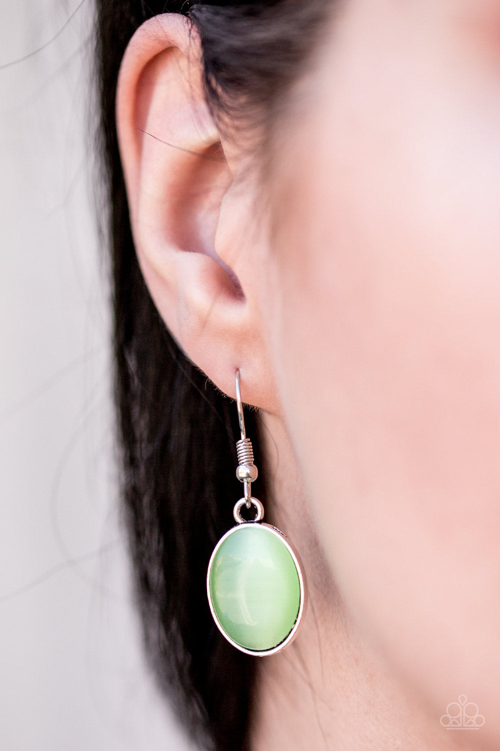 Pool Hopping - green - Paparazzi earrings