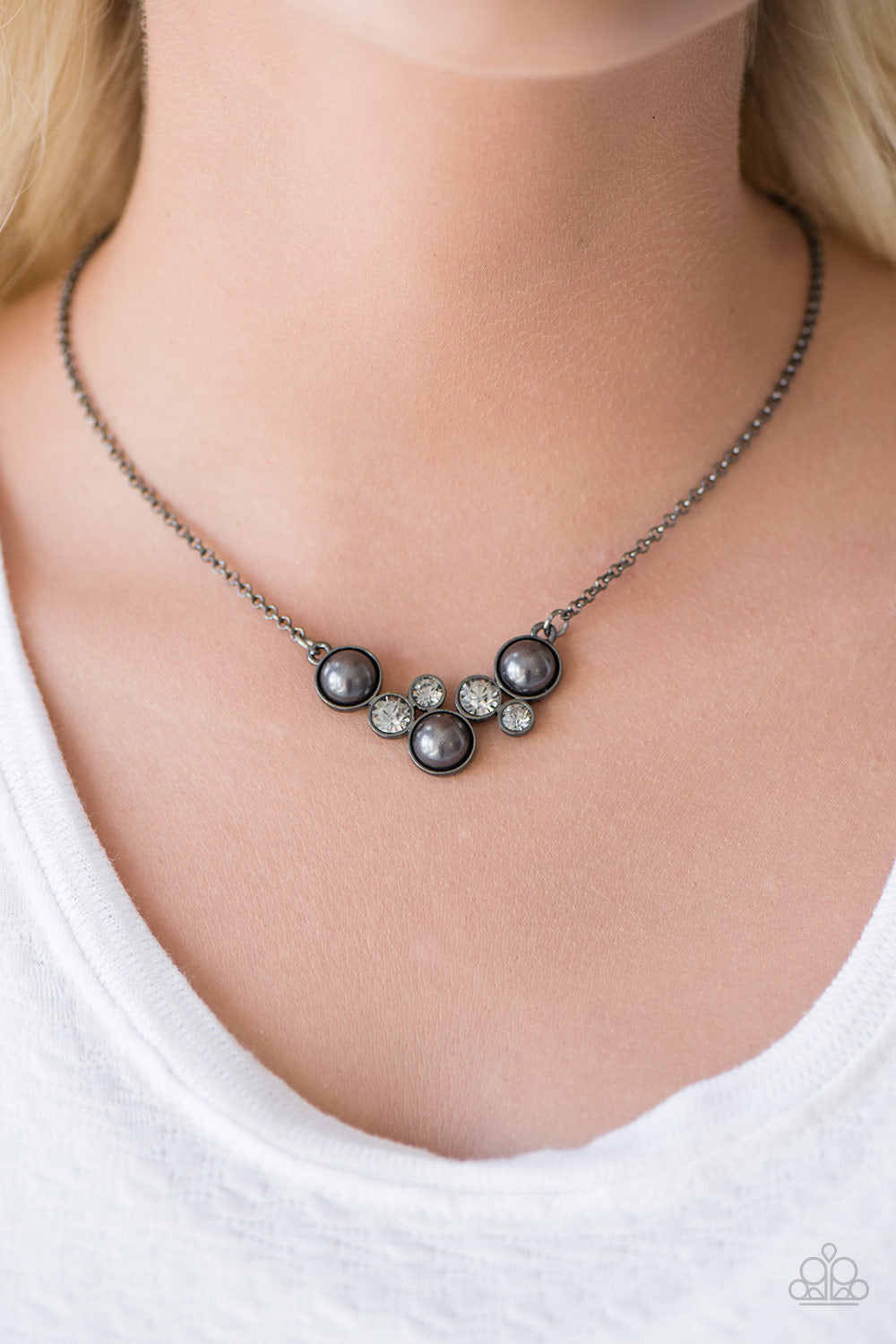 Pop the Bubbly - black - Paparazzi necklace