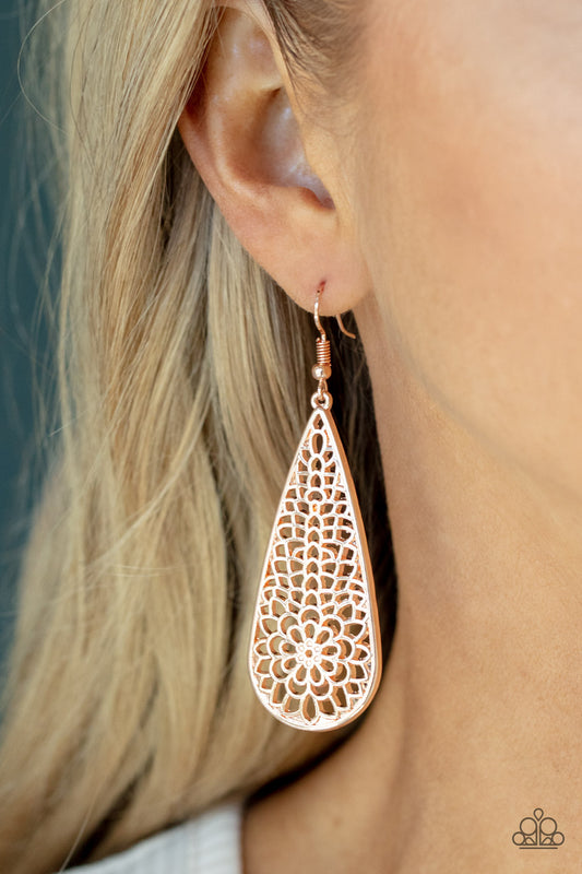 Posy Pasture - rose gold - Paparazzi earrings