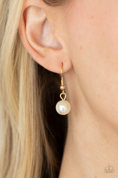 Powerhouse Perfection - gold - Paparazzi necklace